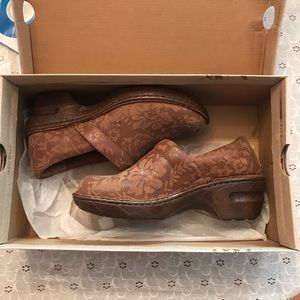 Boc Clogs NEW WITH BOX